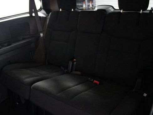 Used 2020 Dodge Grand Caravan SE FWD image 20