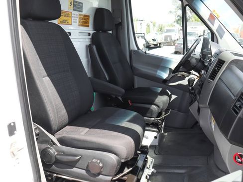 Used 2018 Mercedes-Benz Sprinter 3500 image 40