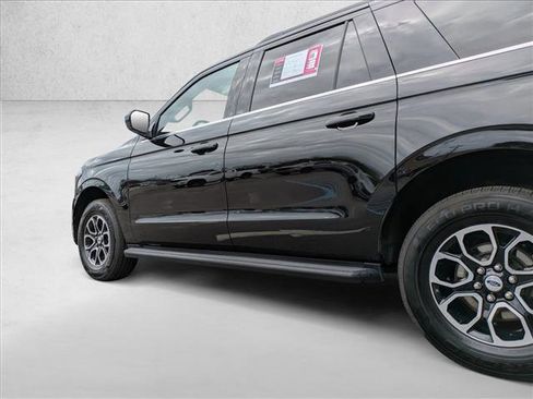 Used 2024 Ford Expedition Max XLT image 27