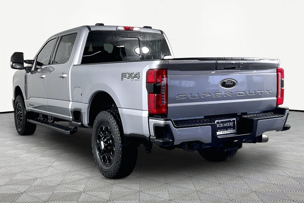 Used 2024 Ford F250 XLT w/ Black Appearance Package AWD/4WD image 4