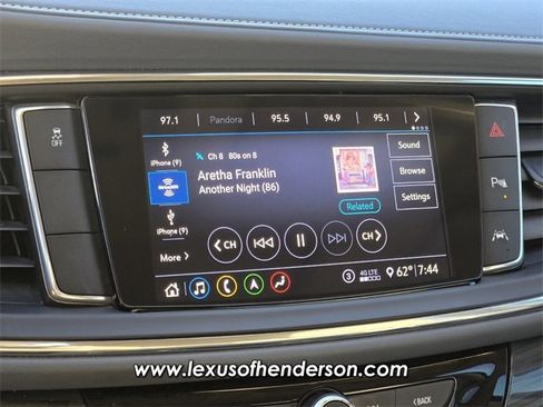 Used 2020 Buick Enclave Premium w/ Sun and Sites Package image 24