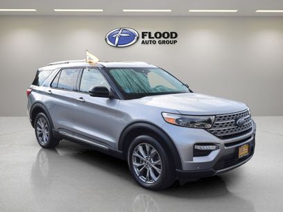 Used 2023 Ford Explorer Limited w/ Limited Technology Package