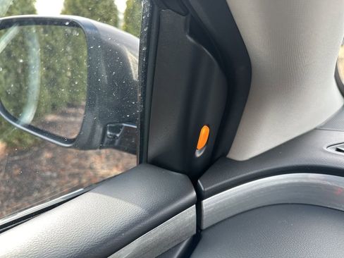 Used 2018 Nissan Murano SV image 16