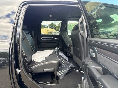 New 2026 RAM 2500 Laramie w/ Night Edition AWD/4WD image 25