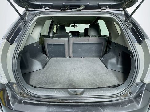 Used 2014 Toyota Prius V Two image 29