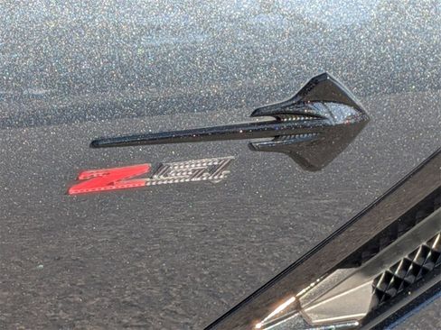 Used 2019 Chevrolet Corvette Stingray Coupe w/ Carbon Flash Badge Package image 13