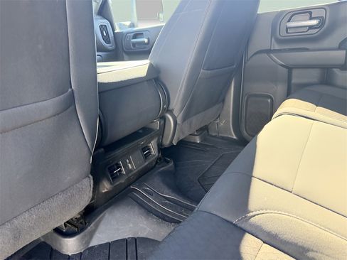 Used 2025 Chevrolet Silverado 2500 Custom w/ Custom Value Package image 32