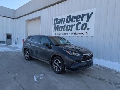 Used 2022 Toyota Highlander XLE