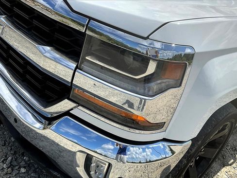 Used 2017 Chevrolet Silverado 1500 LT w/ All Star Edition image 28