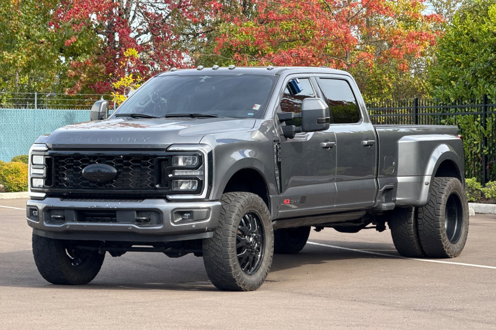 Used 2023 Ford F350 Lariat w/ Lariat Ultimate Package AWD/4WD image 8