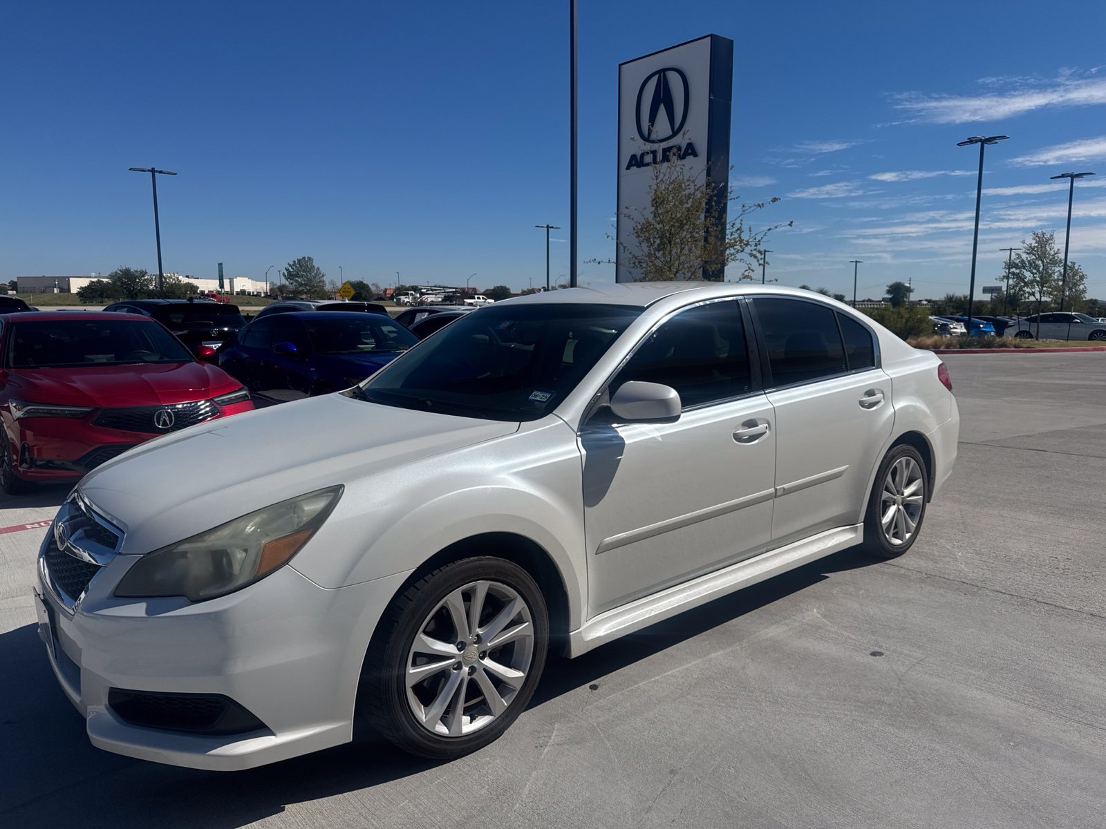 Used 2014 Subaru Legacy 2.5i Premium AWD/4WD image 4