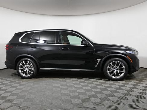 Used 2026 BMW X5 xDrive50e AWD/4WD image 8