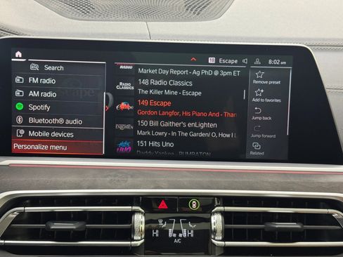 Used 2022 BMW X7 xDrive40i w/ Premium Package image 26