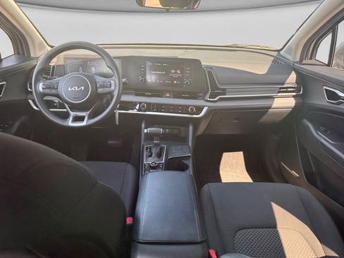 Used 2024 Kia Sportage LX FWD image 15