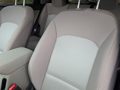 Used 2021 Kia Soul LX image 9