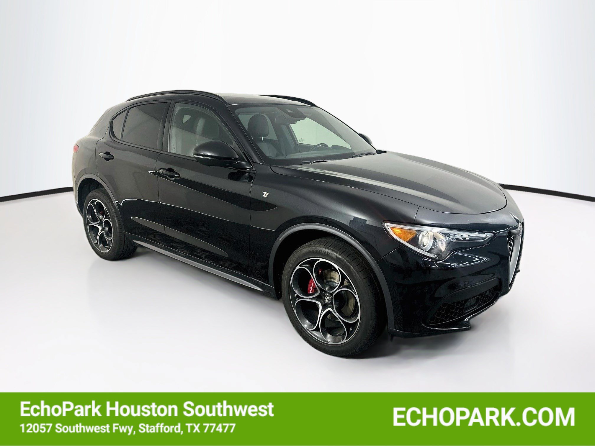 Used 2023 Alfa Romeo Stelvio Ti AWD/4WD image 1