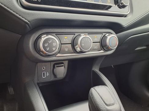 Certified 2025 Nissan Versa S w/ Trunk Package image 24