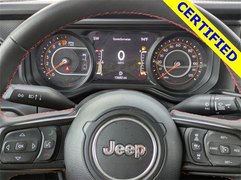 Used 2024 Jeep Gladiator Rubicon w/ Safety Group image 22