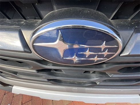 Used 2023 Subaru Outback Limited XT image 4