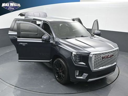 Used 2023 GMC Yukon Denali RWD image 25