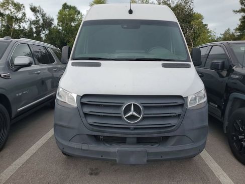 Used 2023 Mercedes-Benz Sprinter 2500 image 2