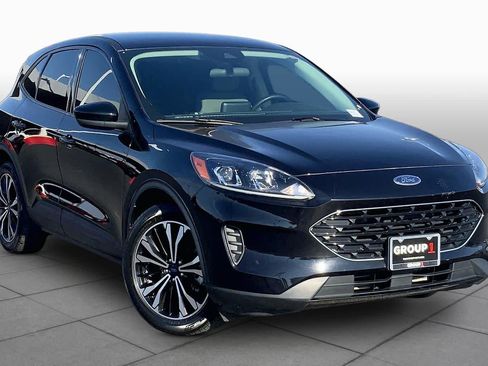 Used 2022 Ford Escape SE w/ SE Sport Appearance Package FWD image 3