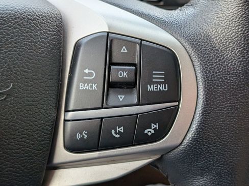 Used 2022 Ford Explorer XLT w/ Equipment Group 202A AWD/4WD image 27