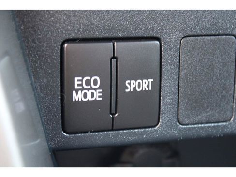 Used 2018 Toyota RAV4 LE w/ All Weather Liner Package AWD/4WD image 24