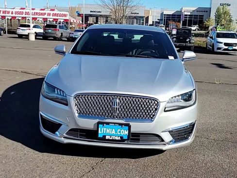 Used 2018 Lincoln MKZ Premiere image 3