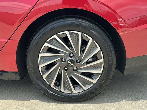 Certified 2025 Hyundai Sonata SEL FWD image 17