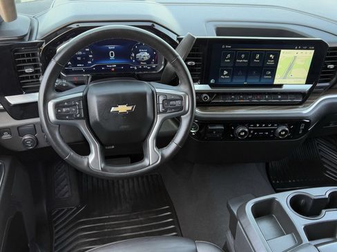 Used 2023 Chevrolet Silverado 1500 LT w/ Leather Package RWD image 13