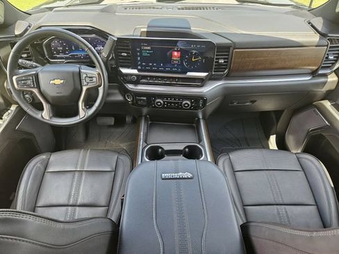 Used 2024 Chevrolet Silverado 2500 High Country w/ Technology Package AWD/4WD image 27