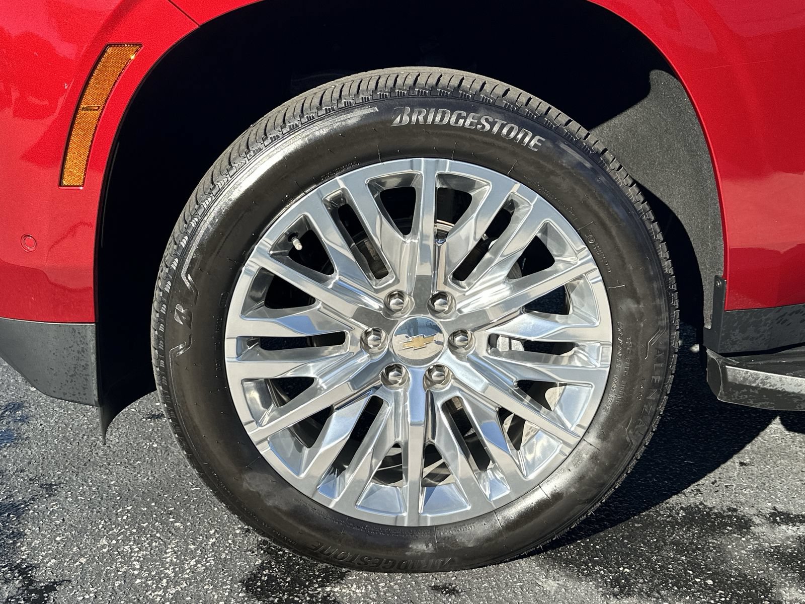 Used 2025 Chevrolet Tahoe Premier AWD/4WD image 13