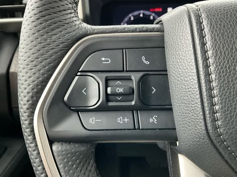 Used 2025 Toyota Tacoma Limited image 23