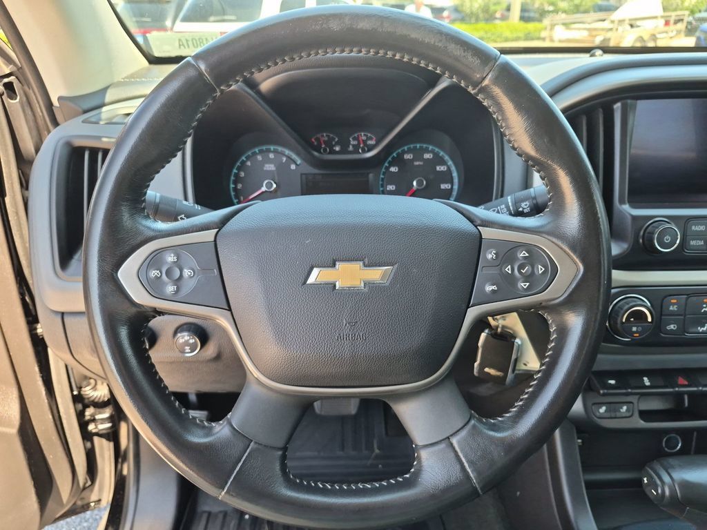 Used 2016 Chevrolet Colorado Z71 AWD/4WD image 14
