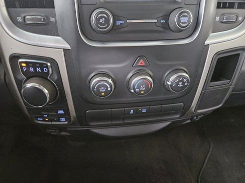 Used 2015 RAM 1500 Classic SLT AWD/4WD image 23