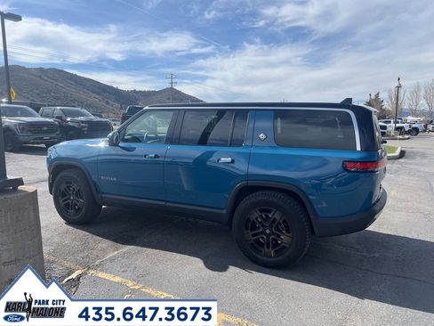 Used 2025 Rivian R1S Adventure image 4