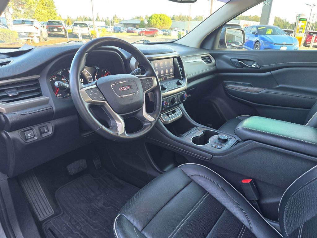 Used 2020 GMC Acadia Denali w/ Trailering Package AWD/4WD image 12