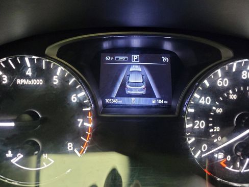 Used 2018 Nissan Pathfinder SV AWD/4WD image 23