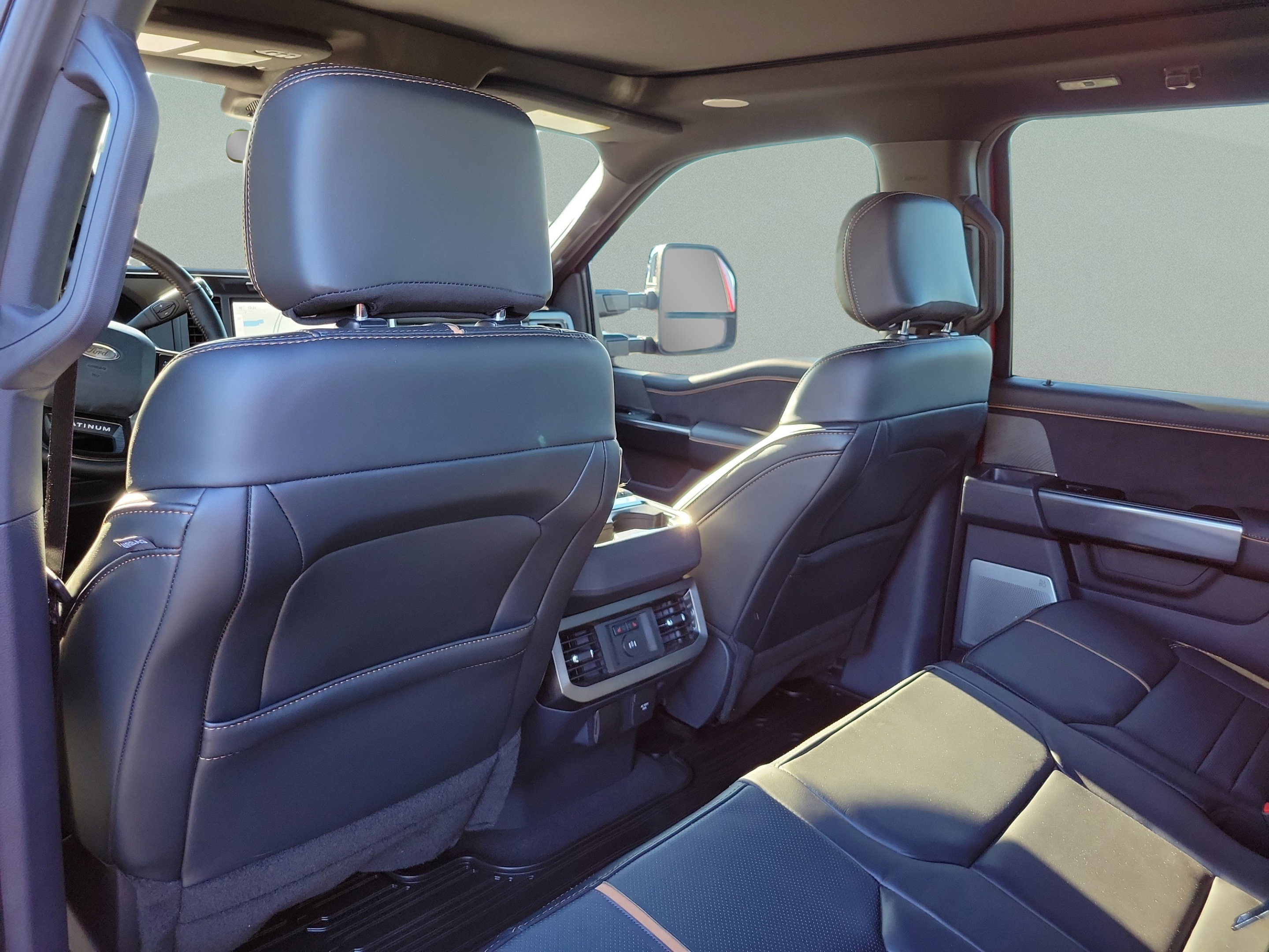 Used 2024 Ford F350 Platinum AWD/4WD image 10