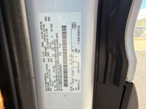 Used 2020 Ford Transit 250 Medium Roof RWD image 27