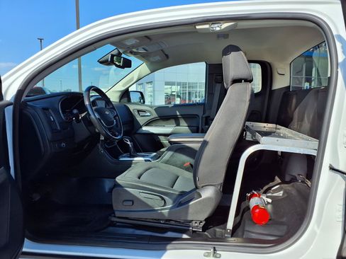 Used 2022 Chevrolet Colorado LT w/ Fleet Safety Package RWD image 22