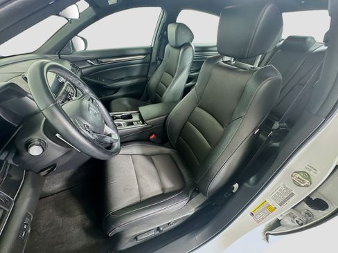 Used 2019 Honda Accord Sport image 13