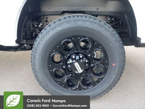 New 2026 Ford F350 Lariat w/ Black Appearance Package image 36