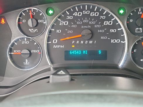 Used 2017 Chevrolet Express 2500 LT w/ LT Preferred Equipment Group image 22