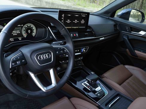 Used 2021 Audi Q5 Premium Plus w/ Premium Plus Package image 16