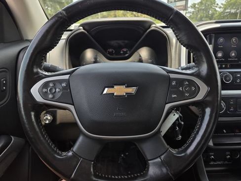 Used 2022 Chevrolet Colorado LT w/ Fleet Safety Package RWD image 19