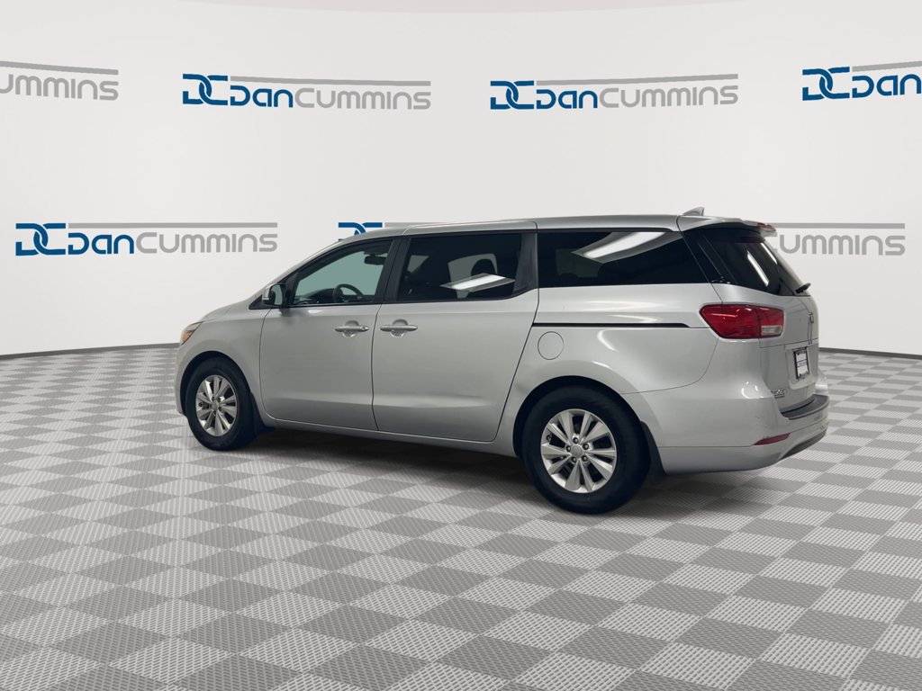 Used 2018 Kia Sedona LX FWD image 6