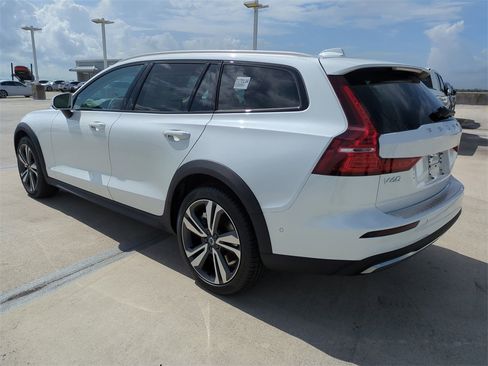 New 2026 Volvo V60 B5 Cross Country Plus w/ Protection Package Premier image 3