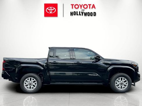 New 2026 Toyota Tacoma SR5 image 3